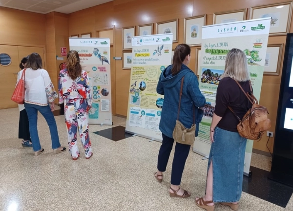 Imagen del artículo La Comunidad intensifica su labor ambiental con la exposición del proyecto LIBERA sobre el abandono de residuos en la naturaleza