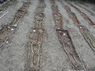Imagen del artículo El Gobierno Vasco identifica al primer individuo de los 71 exhumados en el cementerio de Orduña