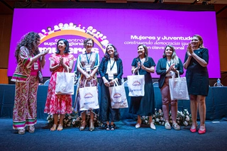 Imagen del artículo Euskadi presenta su experiencia de trabajo por la igualdad en el encuentro Suprarregional de Mujeres en Córdoba (Argentina)