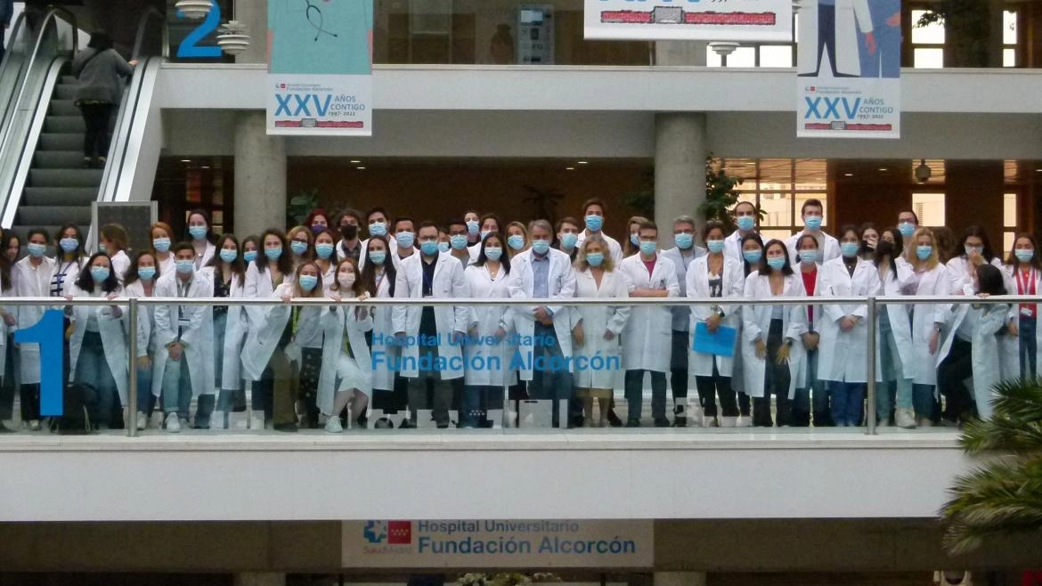 Imagen del artículo El Hospital Fundación Alcorcón celebra sus actos de despedida de nuevos especialistas y bienvenida a los nuevos residentes