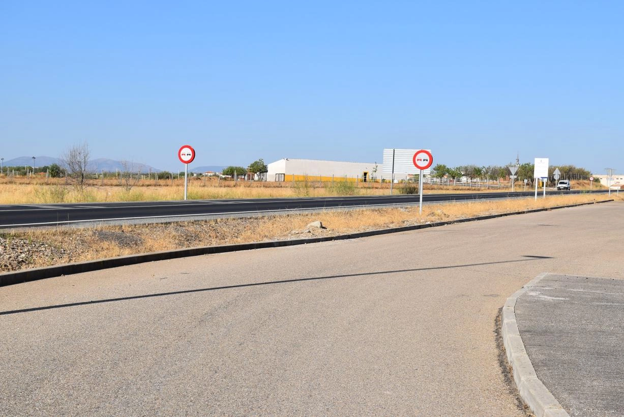 Imagen del artículo El Gobierno de Castilla-La Mancha formaliza el contrato para las obras de la CM-3101 de Hontanaya a Osa de la Vega