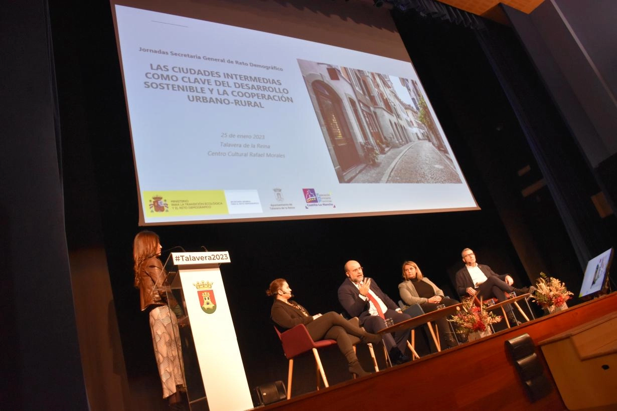 Imagen del artículo El Gobierno de Castilla-La Mancha solicita la creación de un plan nacional de vivienda específico para zonas despobladas