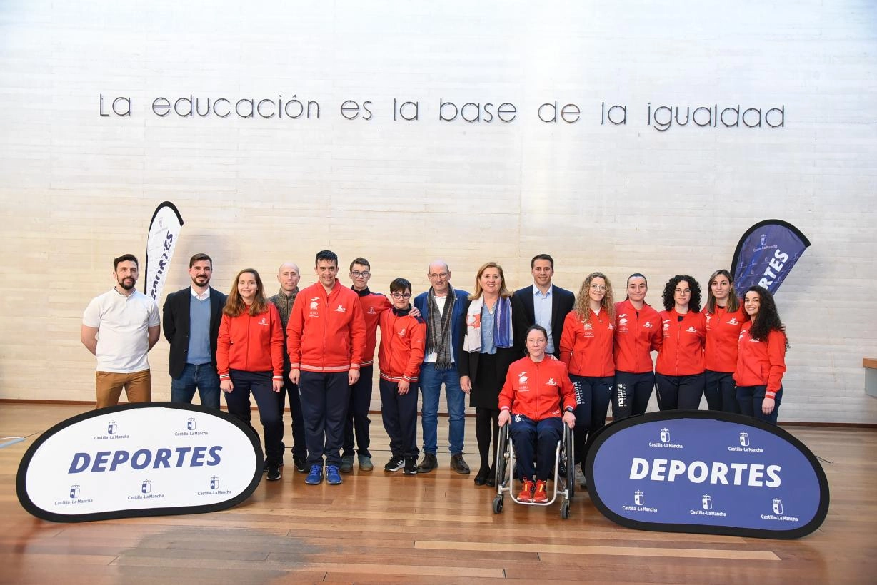 Imagen del artículo El Gobierno de Castilla-La Mancha celebra los éxitos del karate regional y destaca que Guadalajara albergará en marzo el Campeonato de Europa Senior
