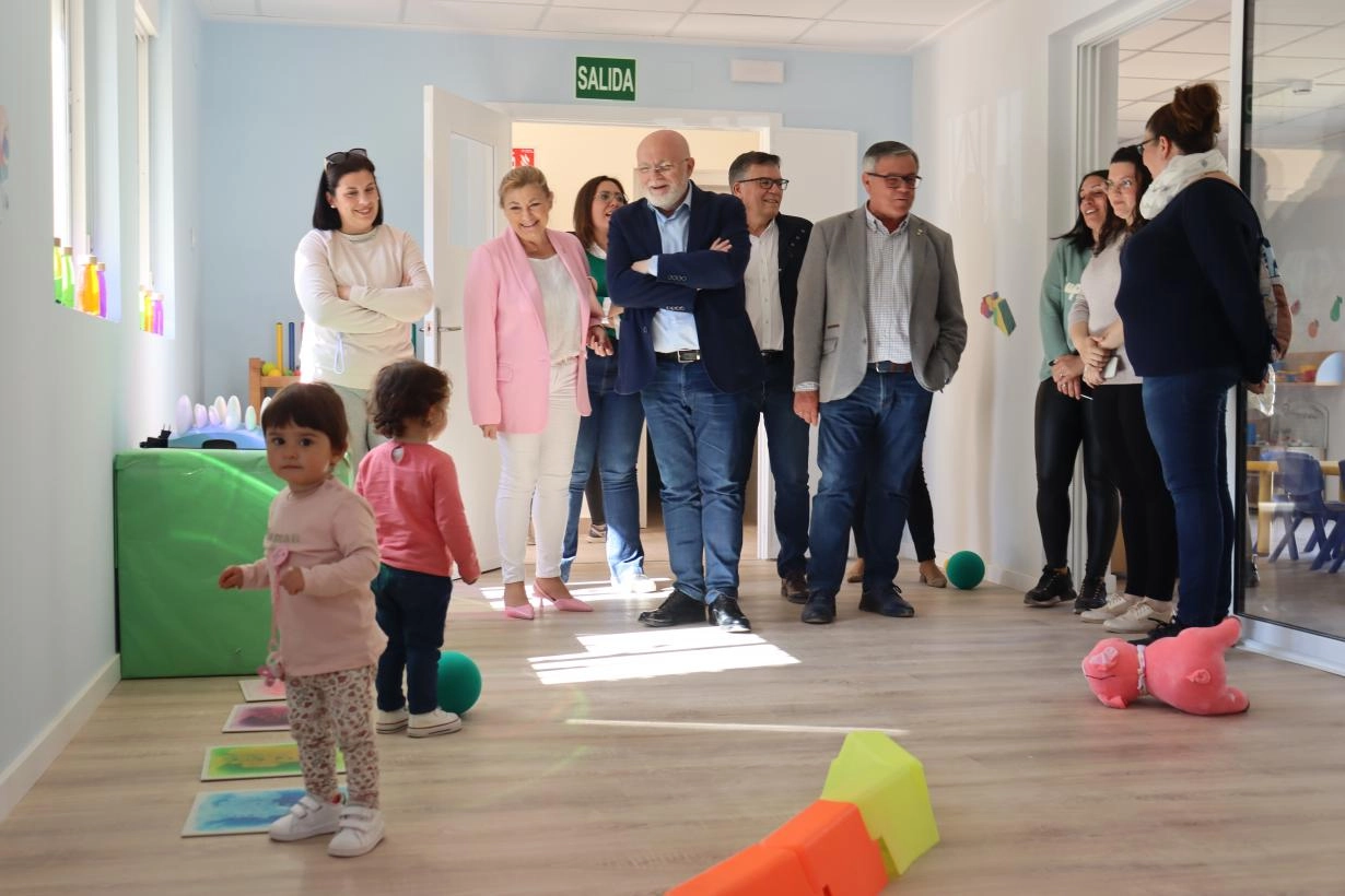 Imagen del artículo El Gobierno regional y el Ayuntamiento de Hellín inauguran las Escuelas Infantiles de las pedanías de Nava de Campaña y Agramón