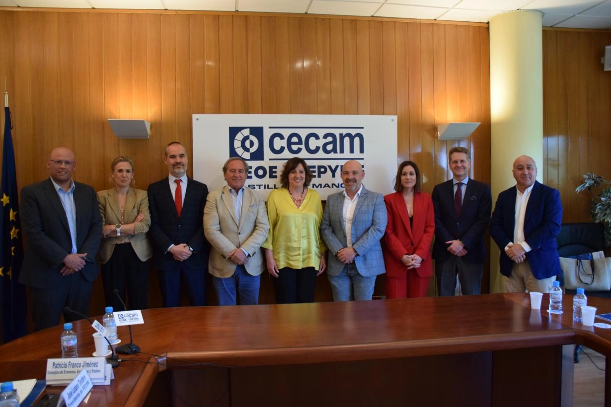 Imagen del artículo El Gobierno de Castilla-La Mancha subraya la capacidad vertebradora del comercio y valora la creación de una nueva comisión especializada del sector en CECAM