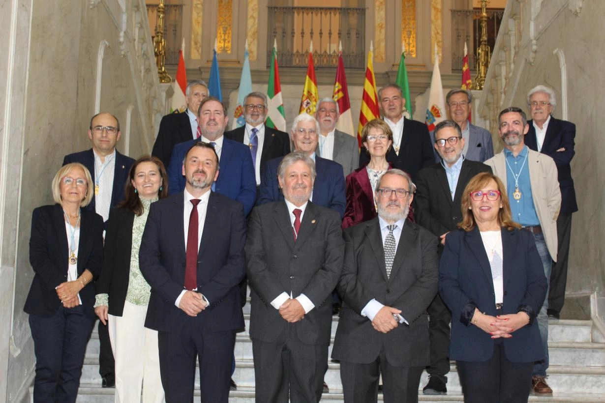 Imagen del artículo El Gobierno de Castilla-La Mancha felicita al historiador Antonio de Juan por su ingreso en el Instituto de Estudios Manchegos