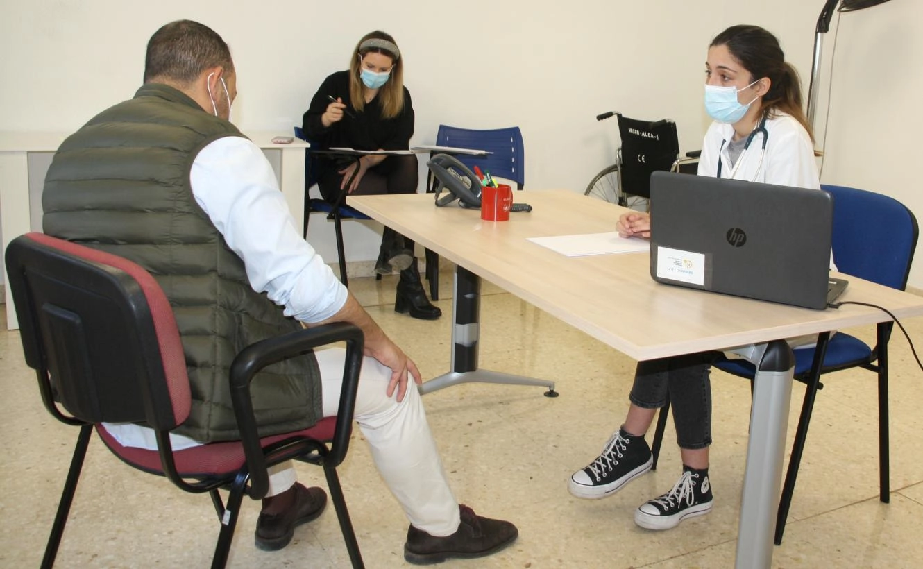 Imagen del artículo Las Unidades Docentes de la Gerencia de Alcázar de San Juan organizan una evaluación clínica en la que han participado 57 residentes