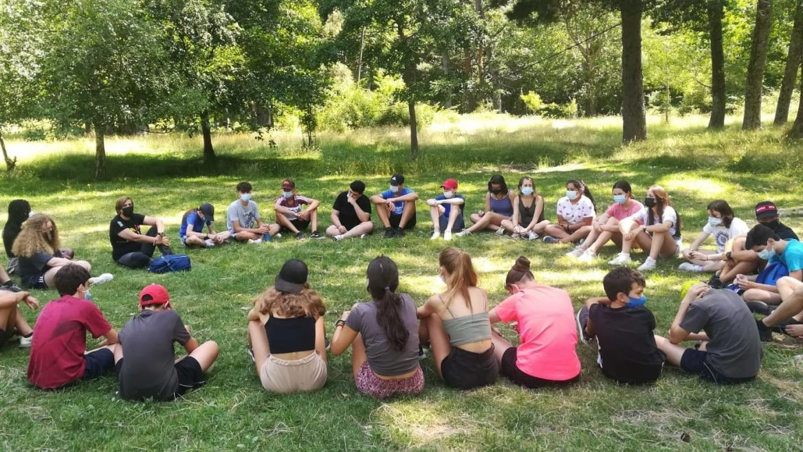 Imagen del artículo La Comunidad de Madrid ofrece casi un millar de plazas en campamentos para jóvenes durante este verano